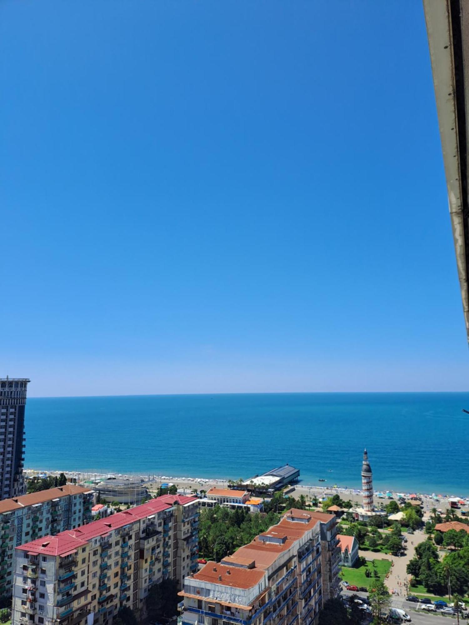 Lux Apart Hotel 555 Batumi Zimmer foto